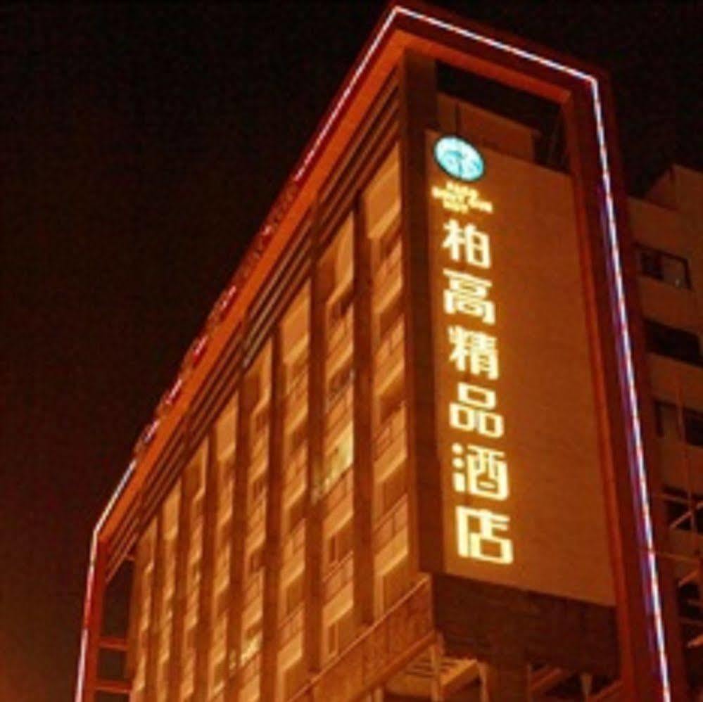 Paco Hotel Guangzhou Jiangtai Road Metro Branch Dış mekan fotoğraf